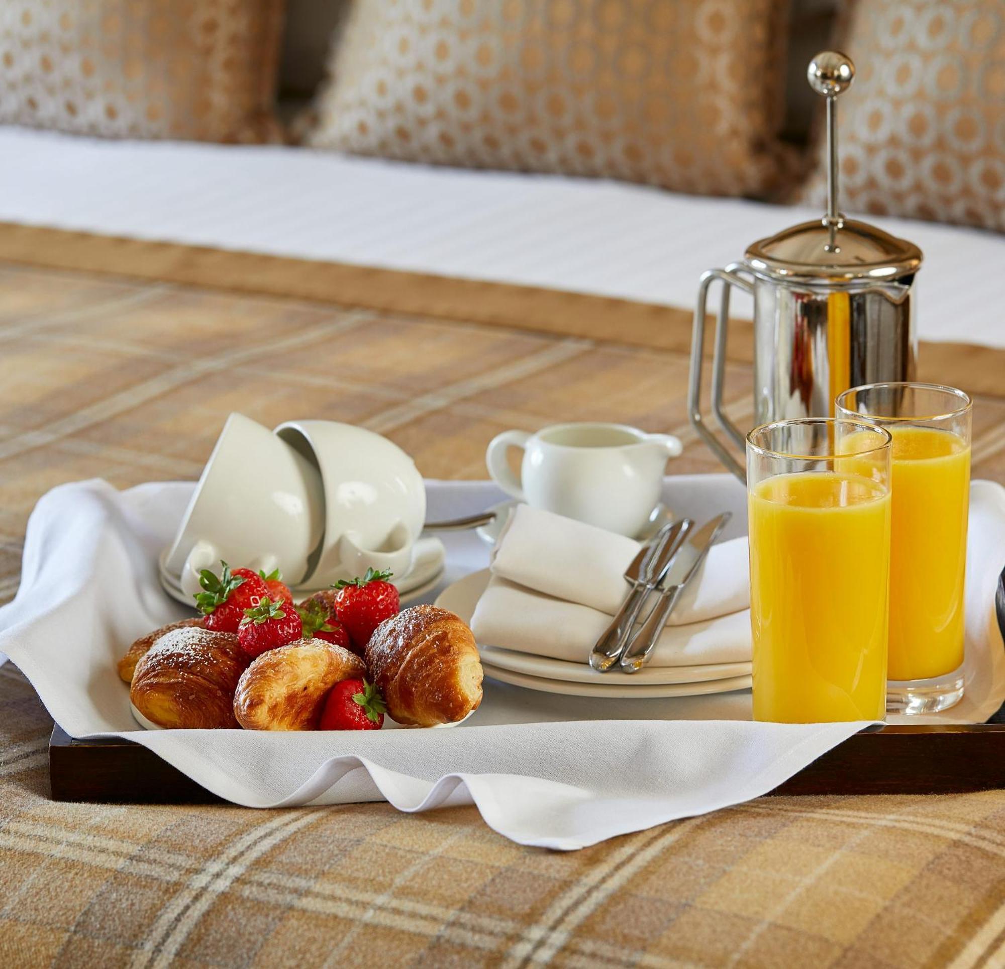 Macdonald Craxton Wood Hotel & Spa Ledsham  Buitenkant foto