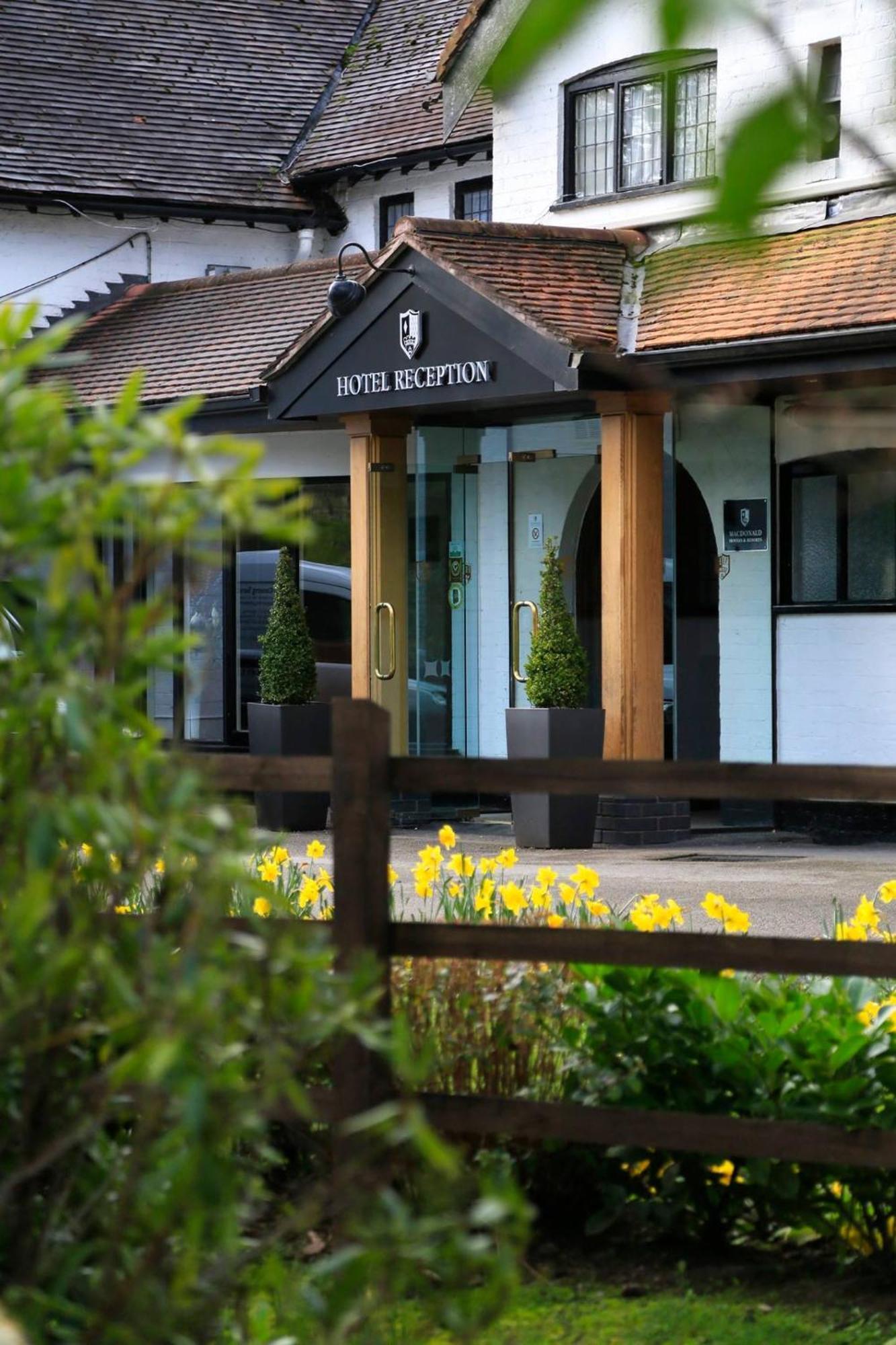 Macdonald Craxton Wood Hotel & Spa Ledsham  Buitenkant foto